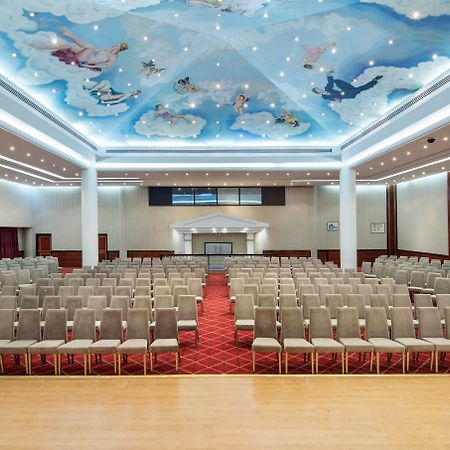 Pine Bay Holiday Resort Kuşadası Ngoại thất bức ảnh The main conference hall